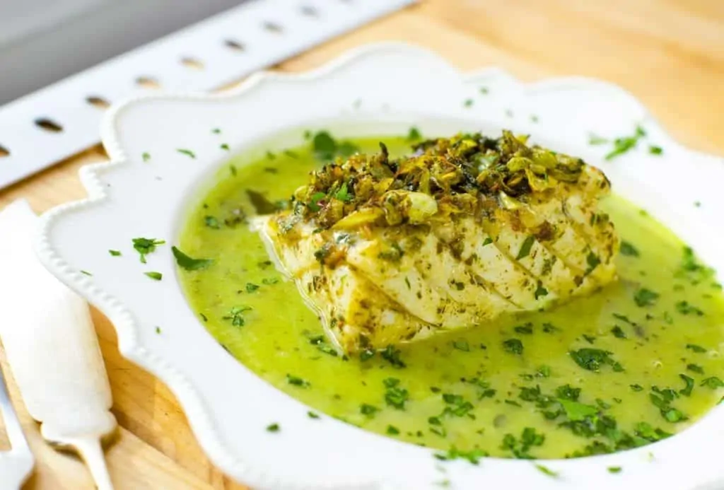 Cod in green sauce