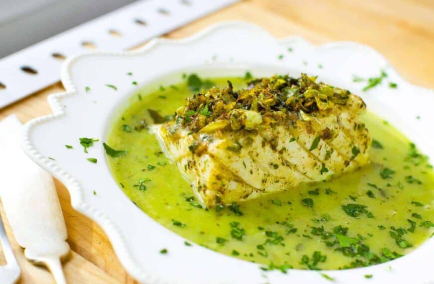 Cod in green sauce